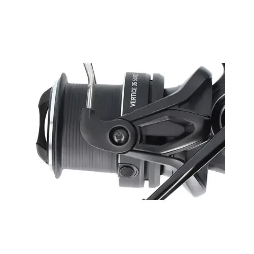 Daiwa Carrete Emcast 25 5000A