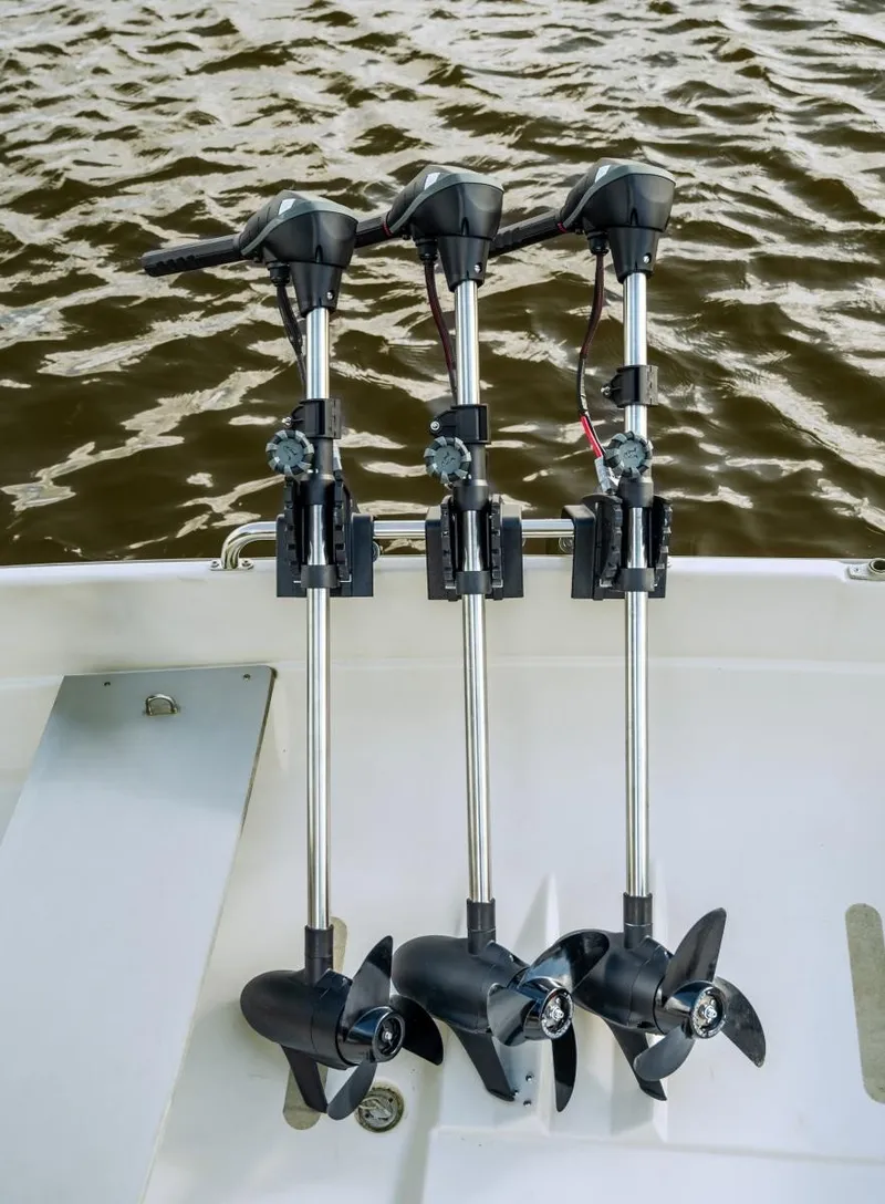 RHINO BLX 80 ELECTRIC OUTBOARD MOTOR R2000002