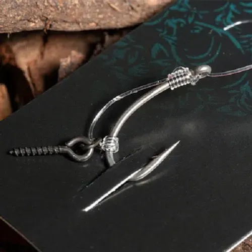 Nash Fluoro D-Rig Fang X Micro Barb 15lb Size 8