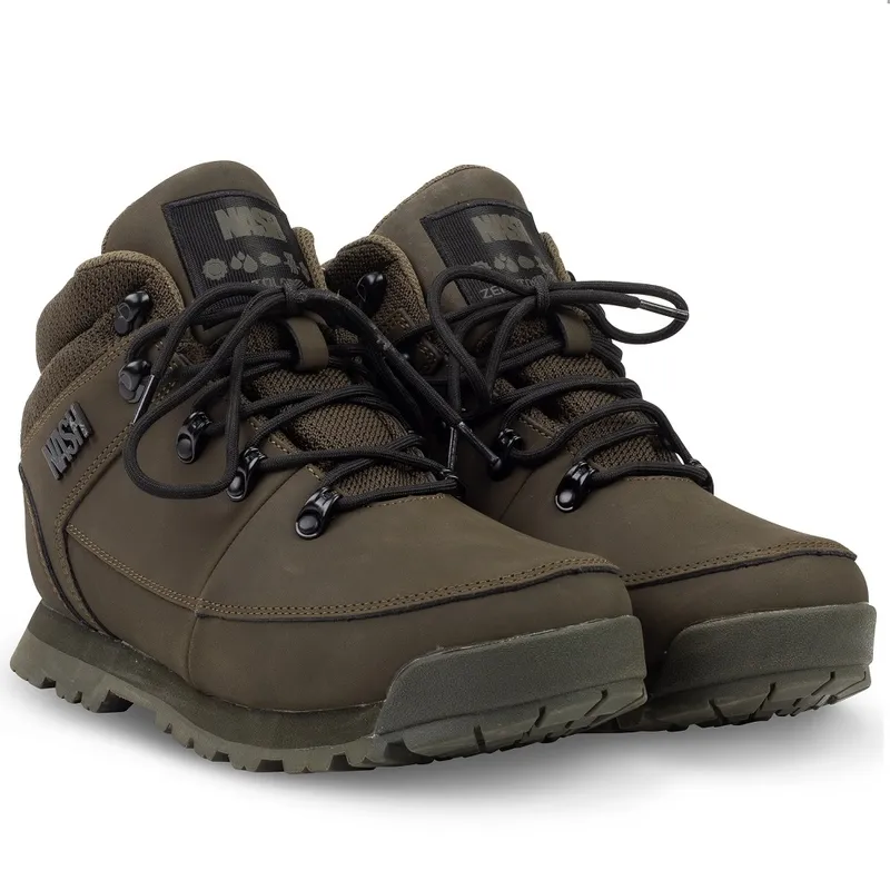 Nash Trail Boots Size 42